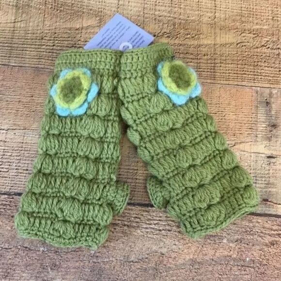 Jade Green Chunky‎ Knit Mohair Flower Handwarmer One Size - Picture 1 of 3